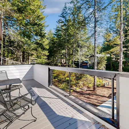 Villa Fjord Luxury Golf Retreat